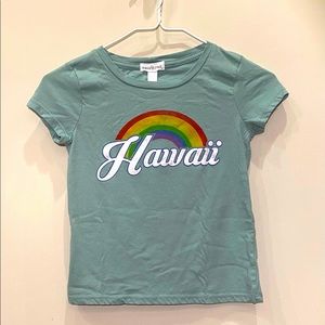 green hawaii tilly’s tee shirt with rainbow